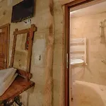 Ξενοδοχείο Avlu Cave House