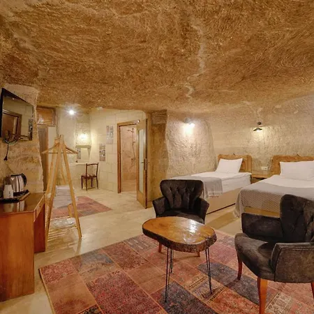 Avlu Cave House Готель *