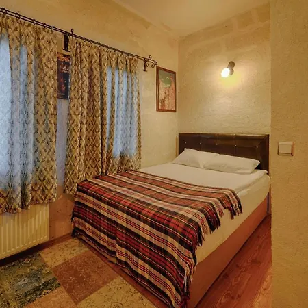 Avlu Cave House Готель