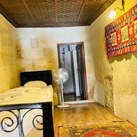 Avlu Cave House *