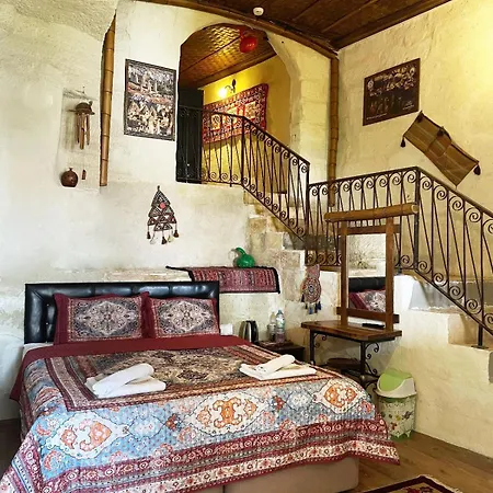 Avlu Cave House
