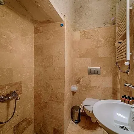 Hotel Avlu Cave House *