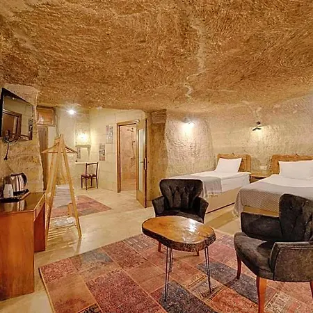 Avlu Cave House