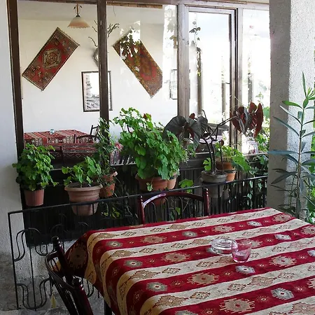 Hotel Avlu Cave House *