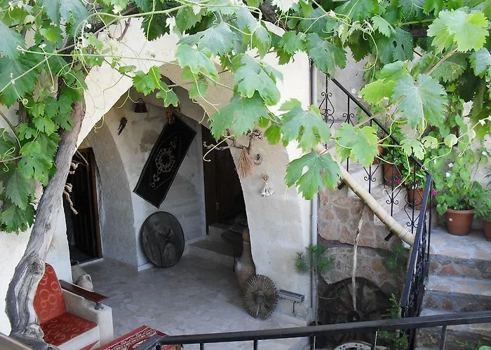Hotel Avlu Cave House *